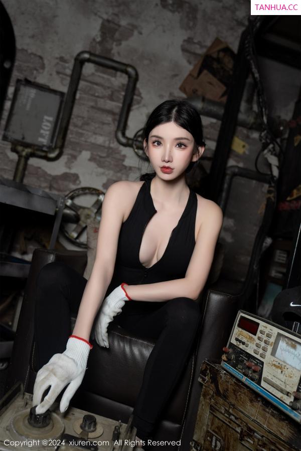 周于希dummy  [XiuRen]高清写真图 2024.01.26 No.8027 周于希Sally 丰腴美臀第53张图片